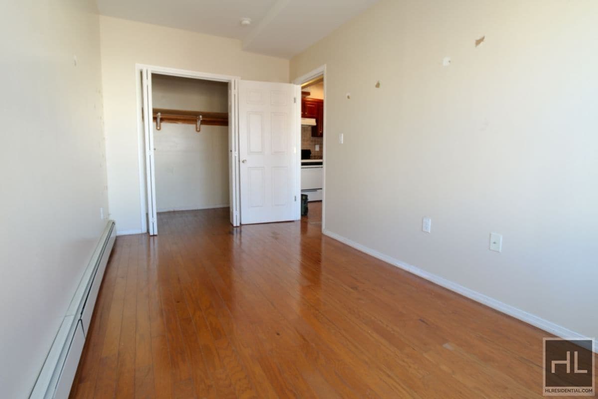 Building Photo - One Bedroom on Dekalb at Nostrand