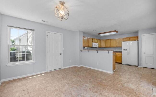 Building Photo - 1553 Wynd Crest Way