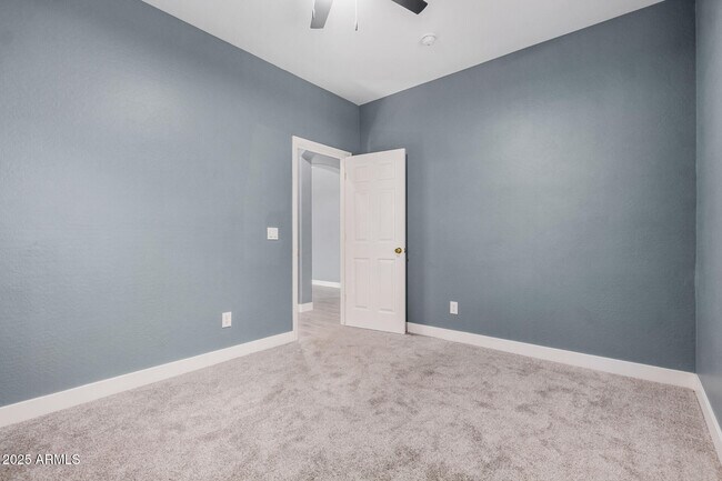 Building Photo - 22164 W Devin Dr