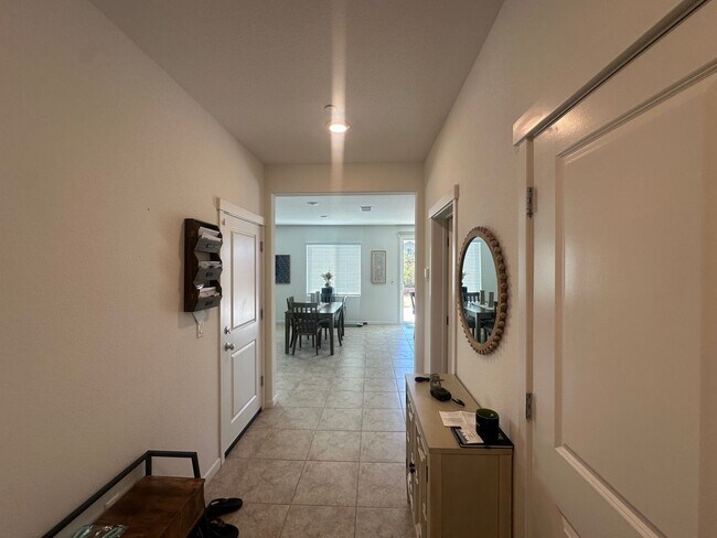 Building Photo - Gorgeous newer home in gated community wit...