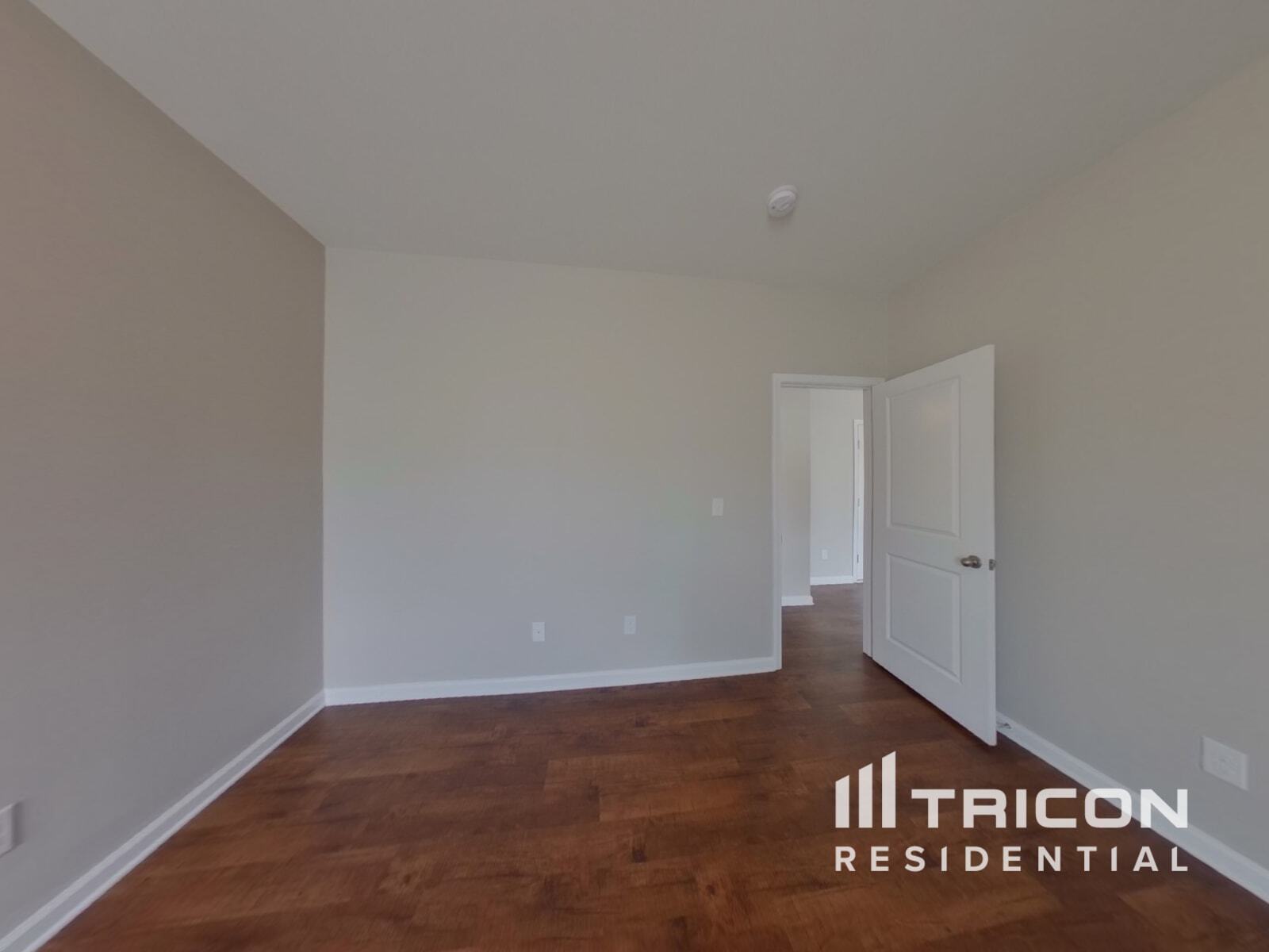 Building Photo - 224 Elmhaven Dr
