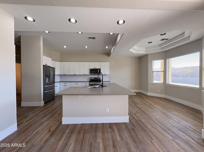 Building Photo - 13031 W Stella Ct