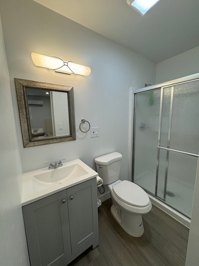 Building Photo - 13477 La Mesa Dr