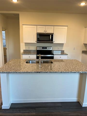 Building Photo - 620 Delaware Ave