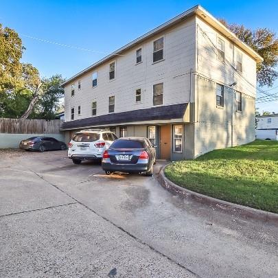 Building Photo - 2215 Riverview Dr