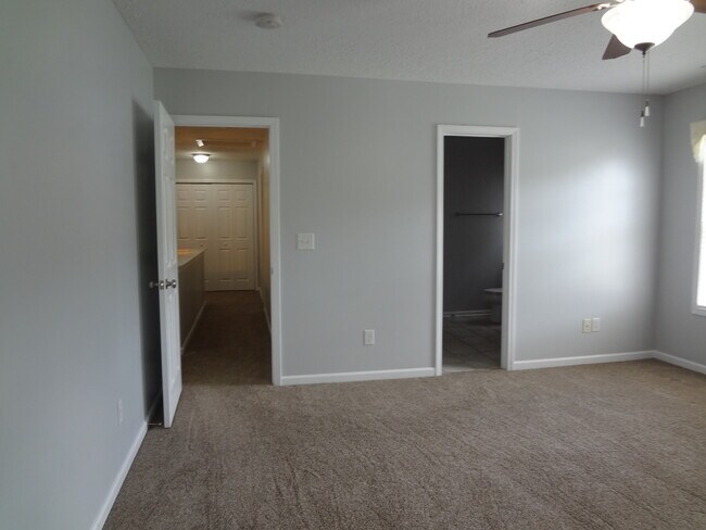 Building Photo - 101 Dorsett Ct