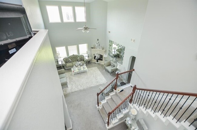 Building Photo - 6638 Miller Shadow Ln