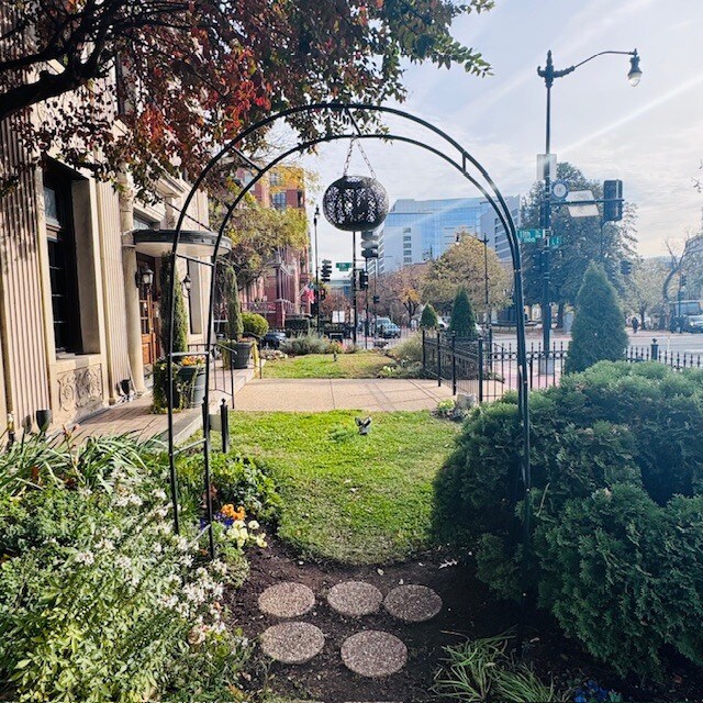 Building Photo - 1101 L St NW