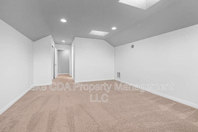 Building Photo - 2892 W Rimbaud Ave