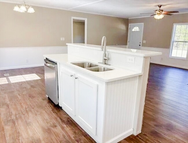 Building Photo - 1103 Co Rd 25