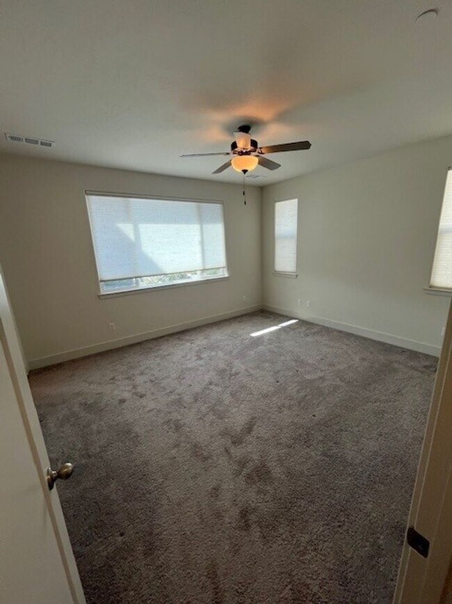 Building Photo - Coming Soon!