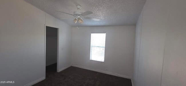 Building Photo - 2209 E Carriage Dr