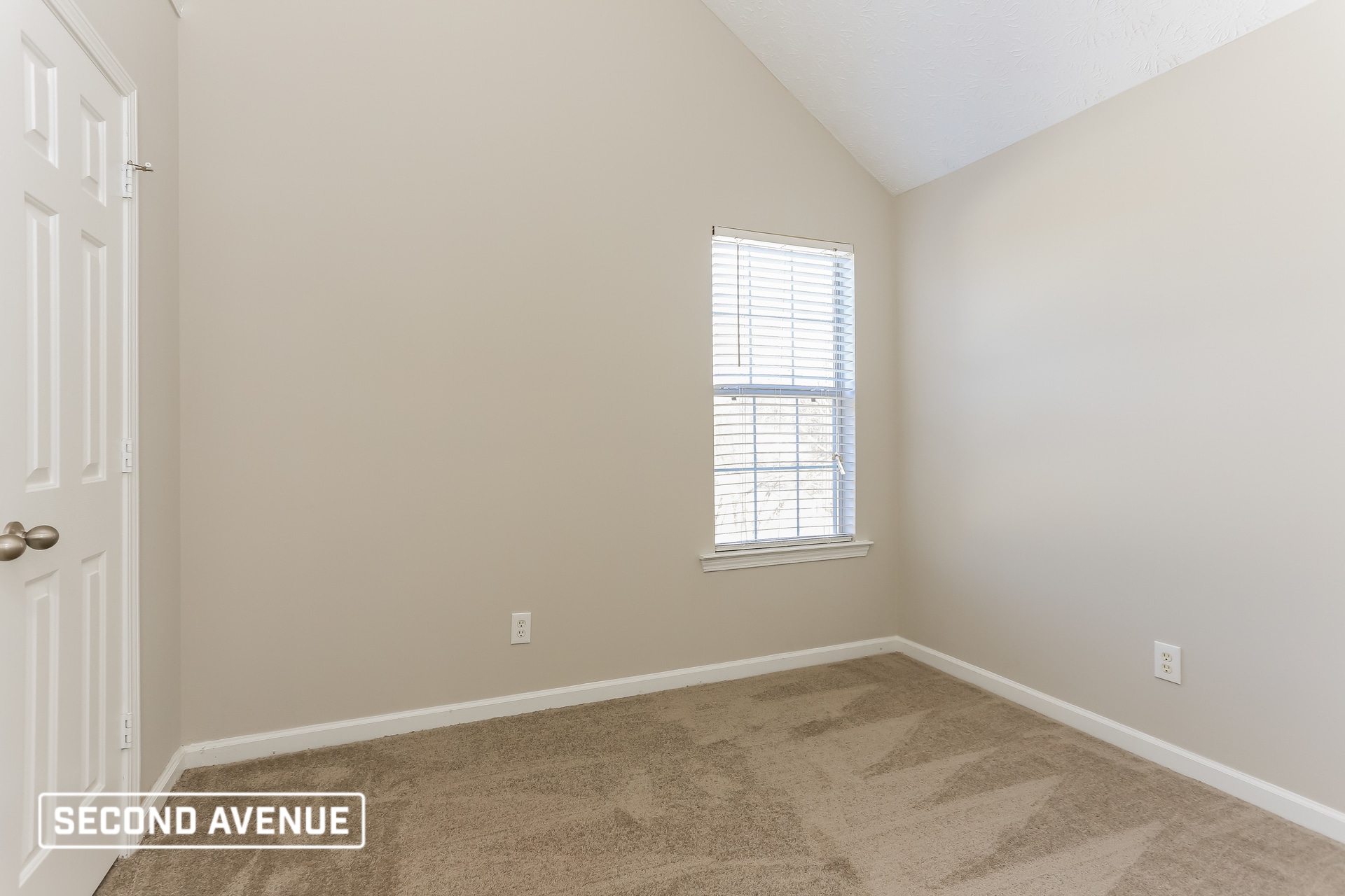 Building Photo - 1600 Beech Grove Dr