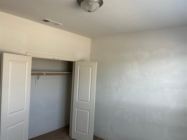 Building Photo - 304 Lead Creek Dr