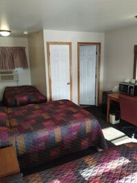 Building Photo - Riviera Motel