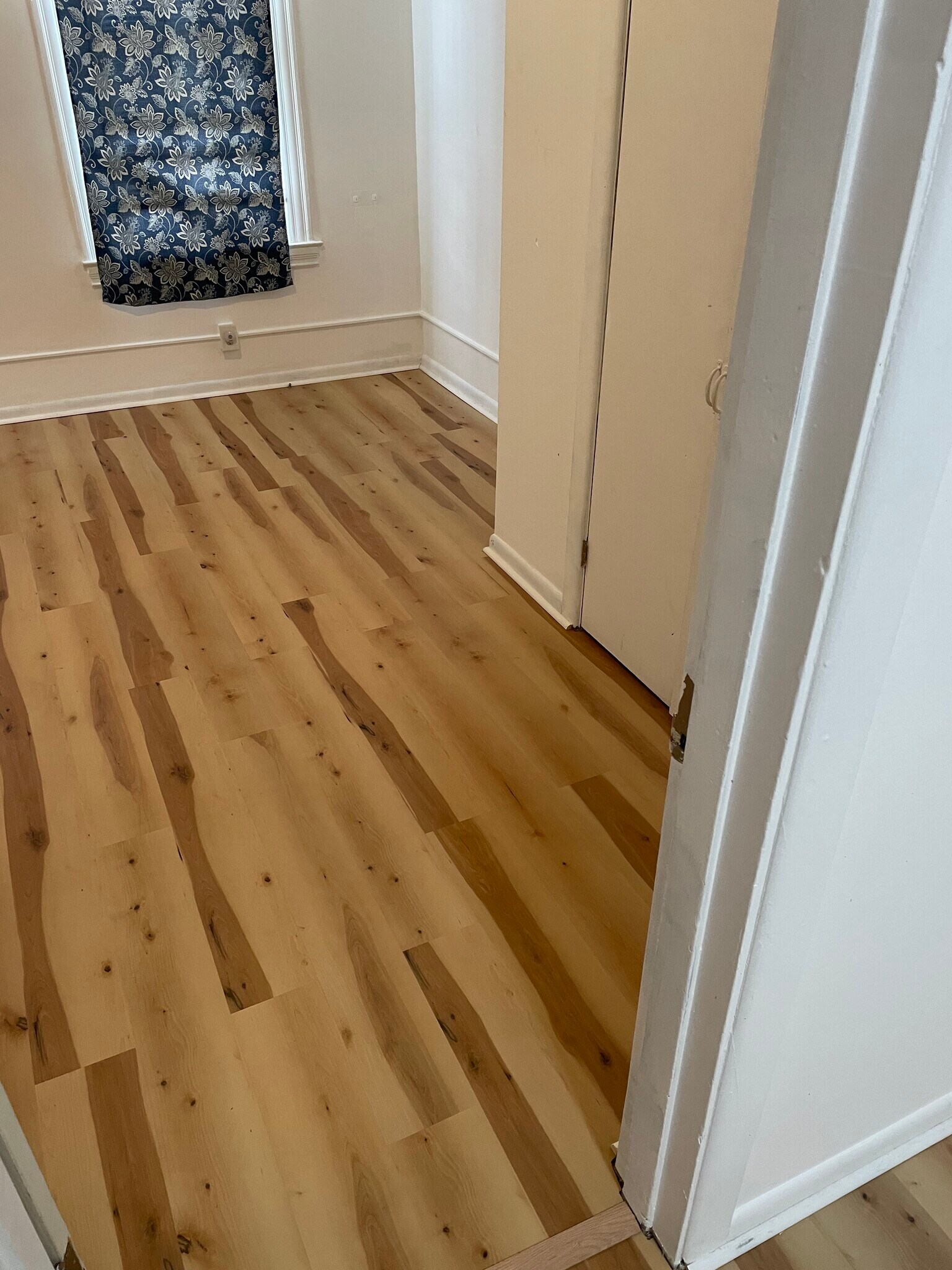 Building Photo - 726 Evergreen Ave