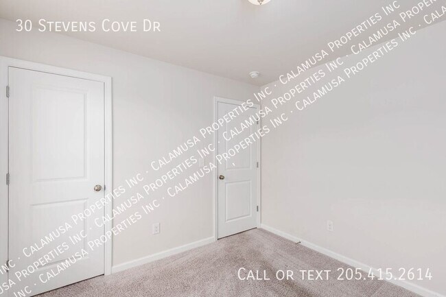 Building Photo - 30 Stevens Cv Dr