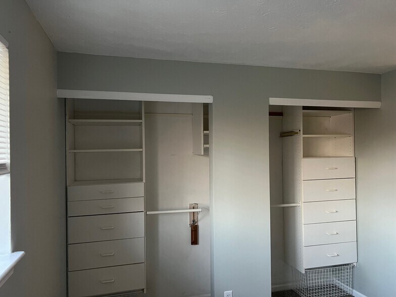 Bedroom #1 12.5x 10.5 - 339 Willowbrooke Dr