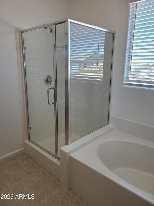 Building Photo - 12354 W Gardenia Ct