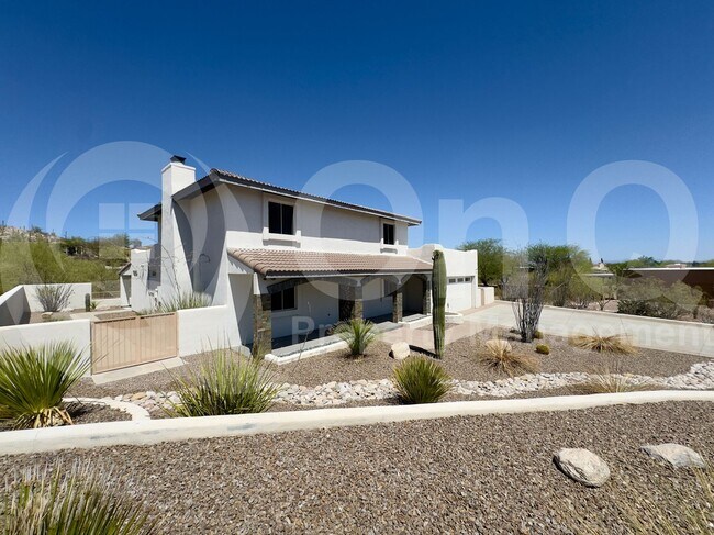 Building Photo - 3700 N San Sebastián Dr