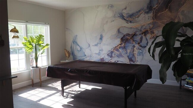 Building Photo - 216 Denali St