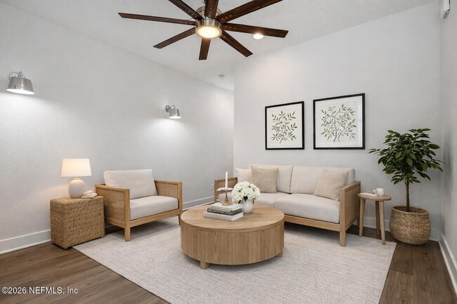 Building Photo - 459 Crestview Dr