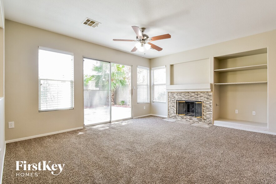 Building Photo - 6046 Evening View St