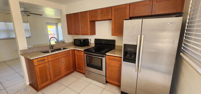 Building Photo - 205 Cleveland Ave