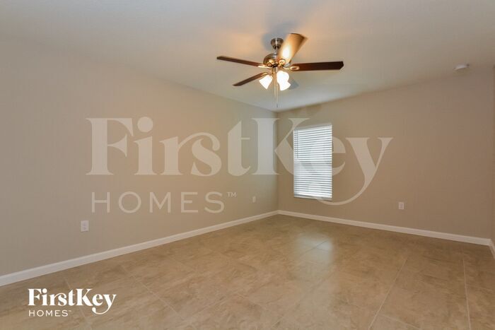 Building Photo - 465 Earhart Dr