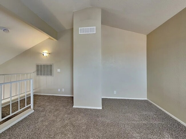 Building Photo - 8848 W Fairmount Ave