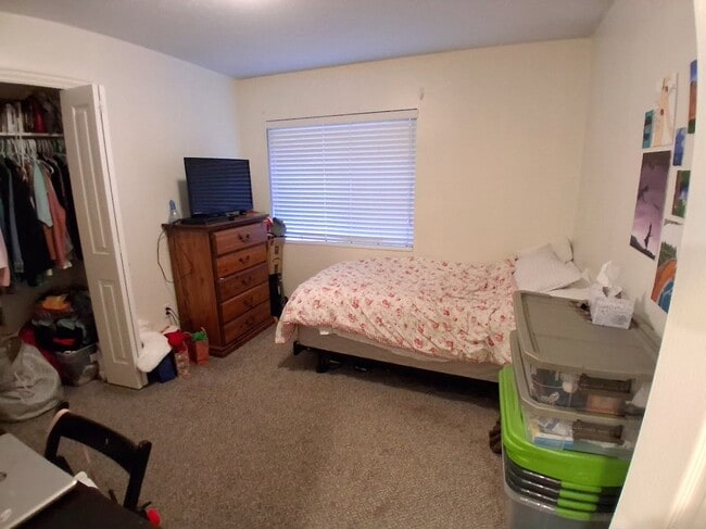 Building Photo - 1533 Riverside Ave