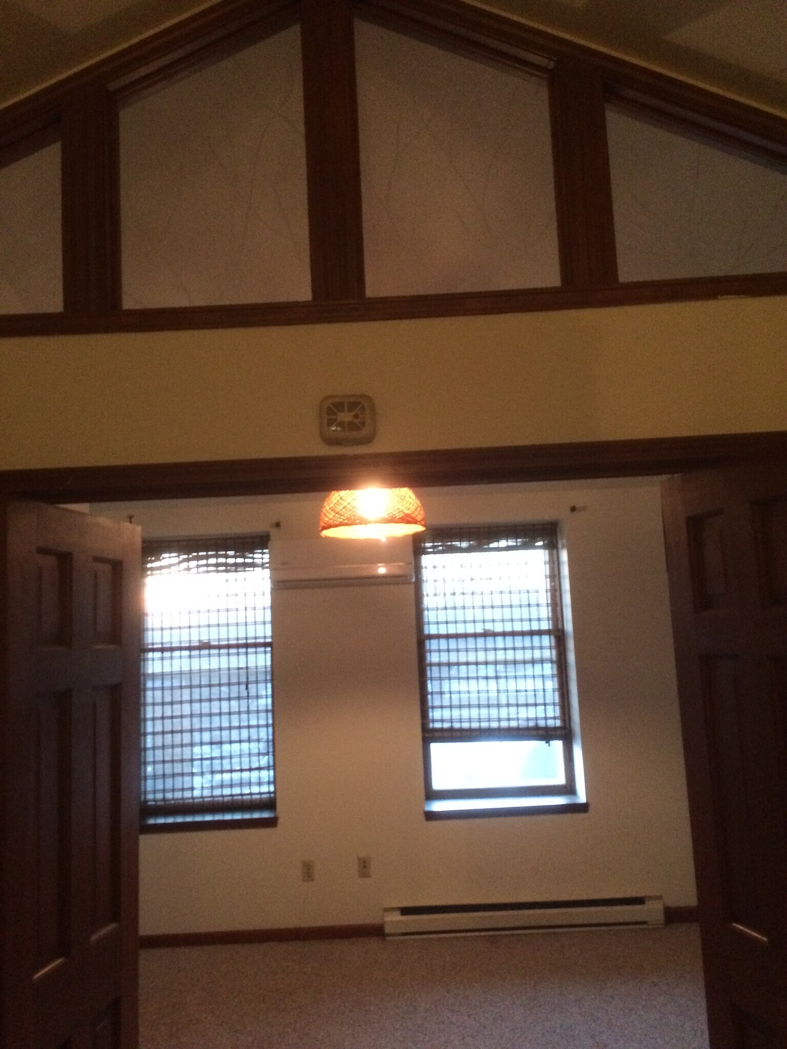 Building Photo - 32 N Main St