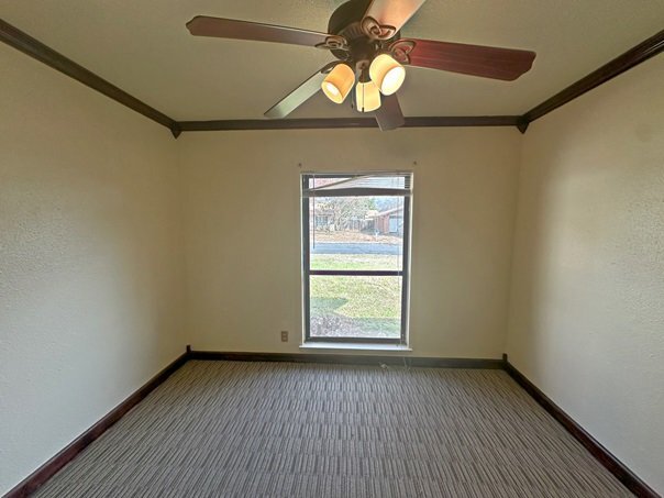 Building Photo - 8707 Glen Bluff
