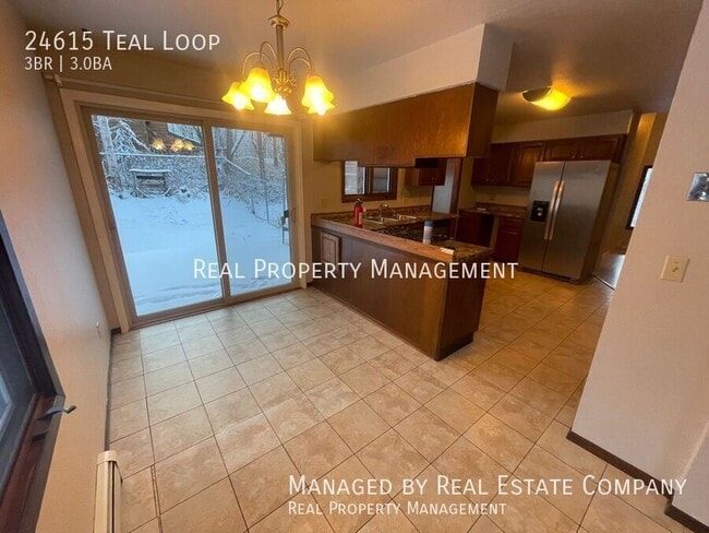 Building Photo - 24615 Teal Loop