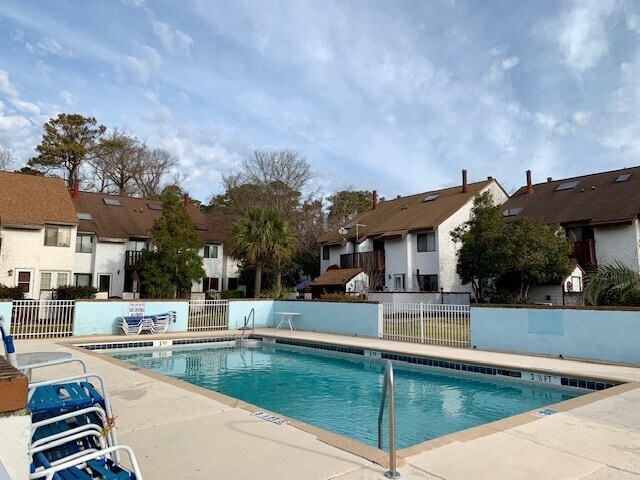 Building Photo - SPACIOUS 3 Bedroom/2.5 Bath in Brandywine. One of a kind & STEPS TO THE OCEAN. Community Pool!