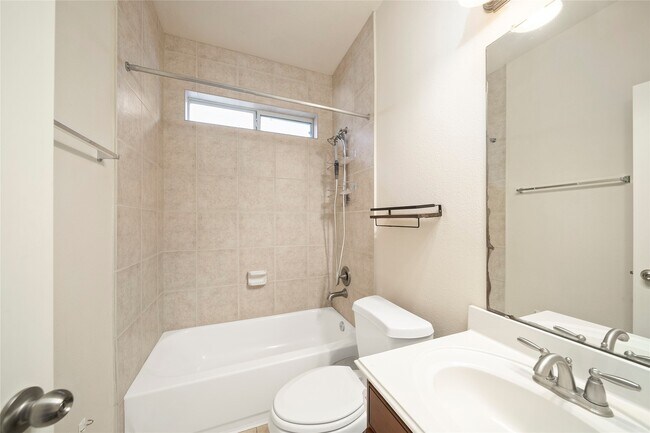 Building Photo - 3906 Orchard Springs Ct