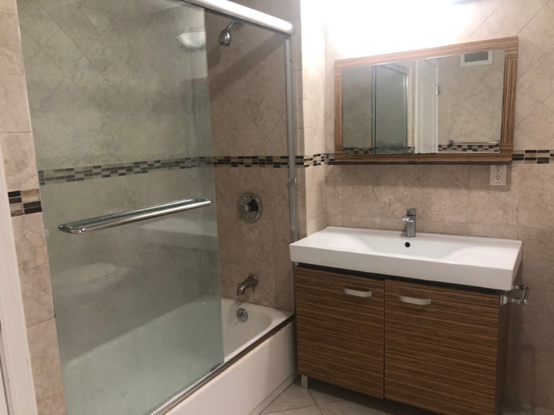 Building Photo - 529 54th St