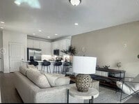 Building Photo - 54 Thurnham Ln