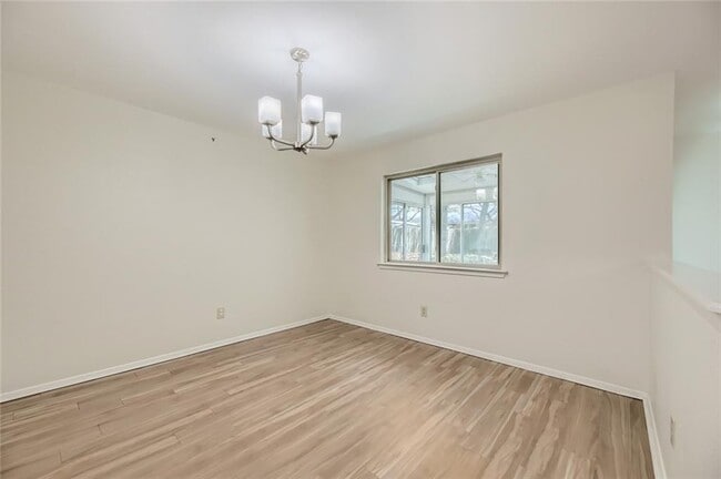 Building Photo - 9111 Marsh Dr
