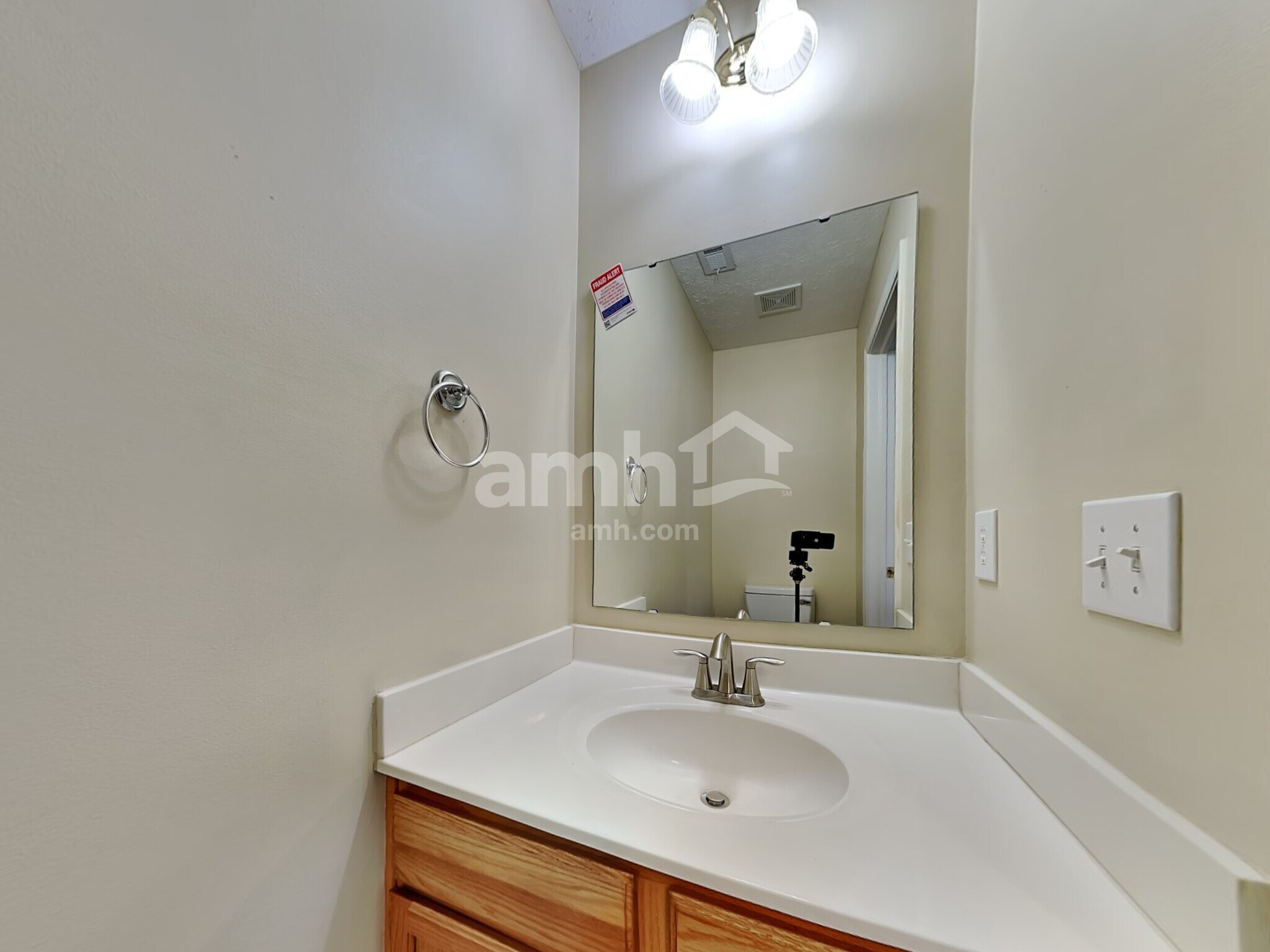 Building Photo - 5813 Columbia Cir