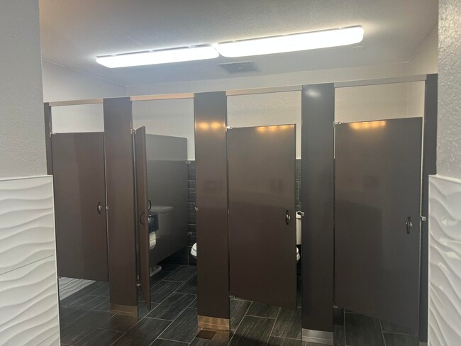 Building Photo - 4704 Pier Dr