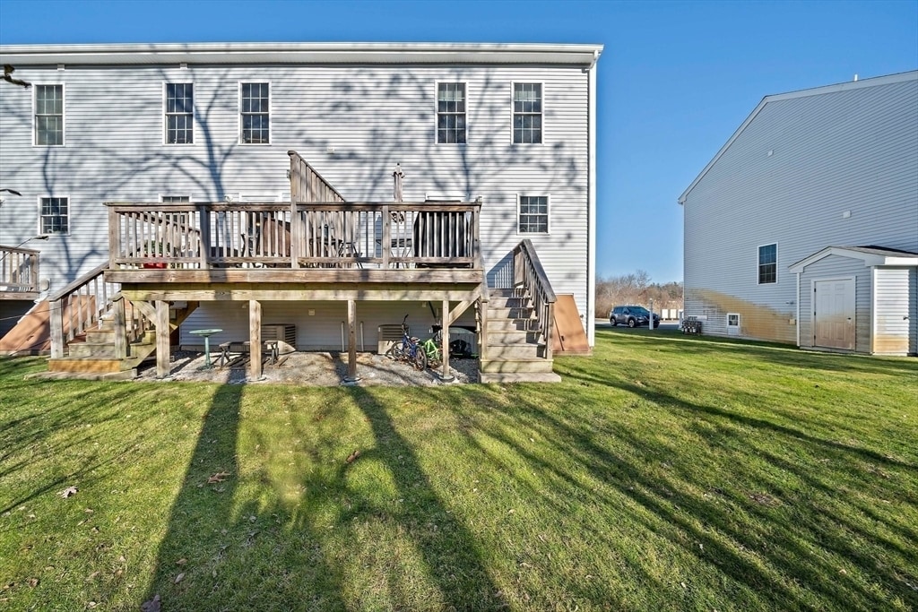 Building Photo - 1 Paradise Ln