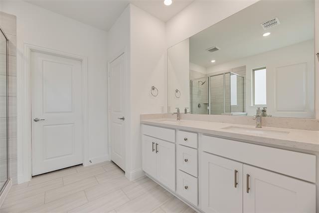 Building Photo - 128 N Sky Dr