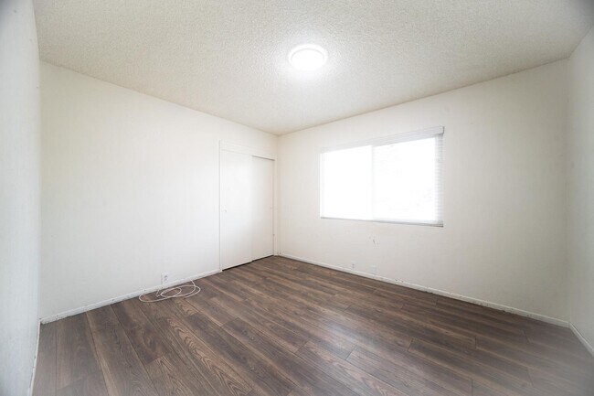Building Photo - 26763 Cumberland Ln