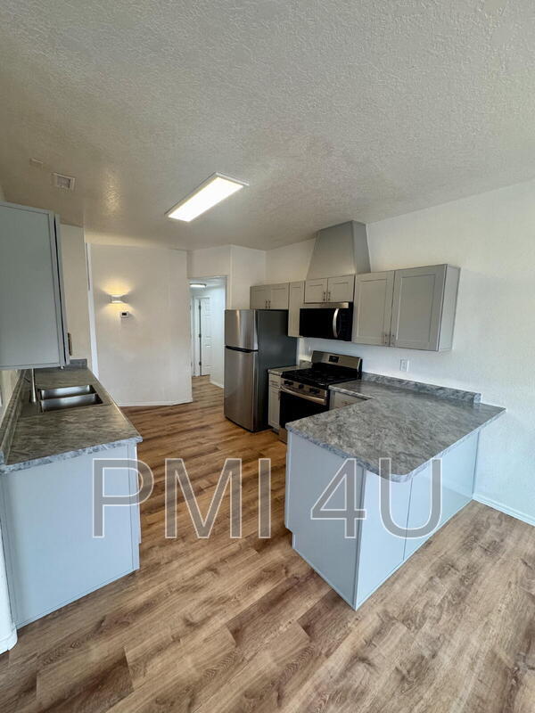 Building Photo - 6151 Mojave St NW