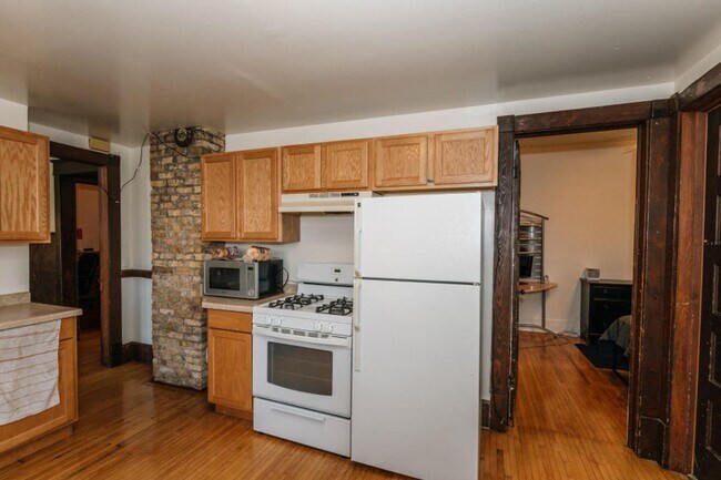 Building Photo - Farwell House