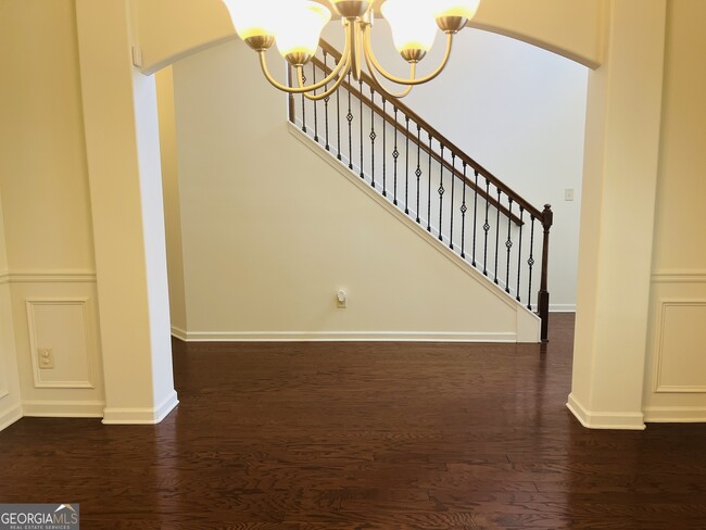Building Photo - 369 Cliffhaven Cir