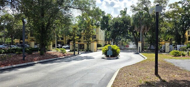 Building Photo - 5618 Pinnacle Heights Cir
