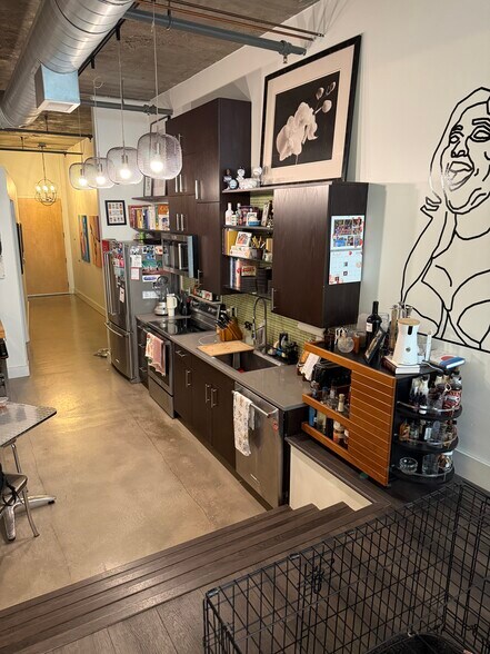 Building Photo - 718 Washington Ave N