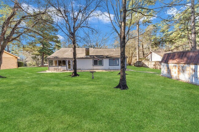 Building Photo - 3353 Knob Oaks Dr